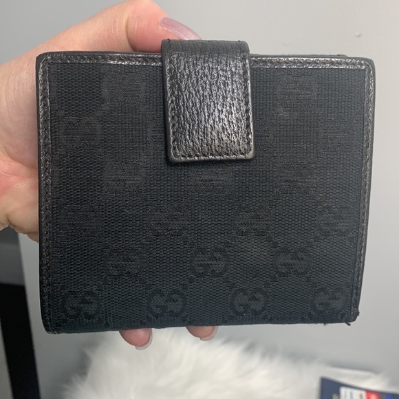 ❌SOLD❌Authentic Gucci European compact style wallet - Picture 5 of 17